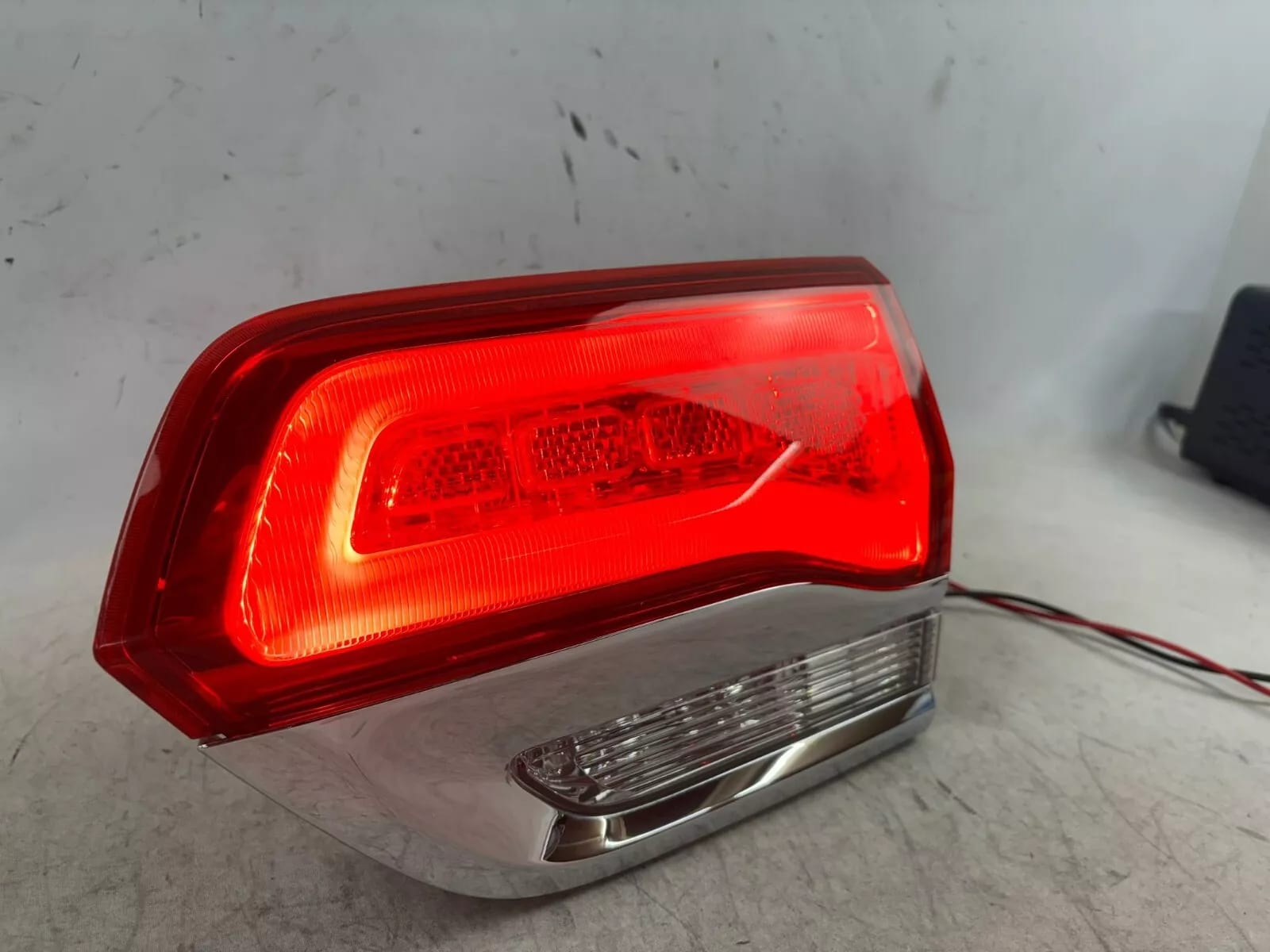 2014 2021 JEEP GRAND CHEROKEE TAIL LIGHT OEM RH RIGHT PASSENGER SIDE